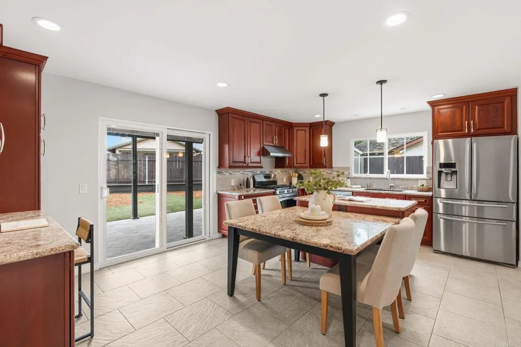 https://cdn.realtyfeed.com/cdn/127/306719027/84aee1b478b9e185070317af3845876a.webp