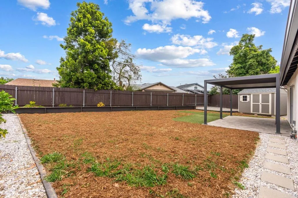 https://cdn.realtyfeed.com/cdn/127/306719027/d28b832feca3f8f1f53a70a4b167f5e5.webp
