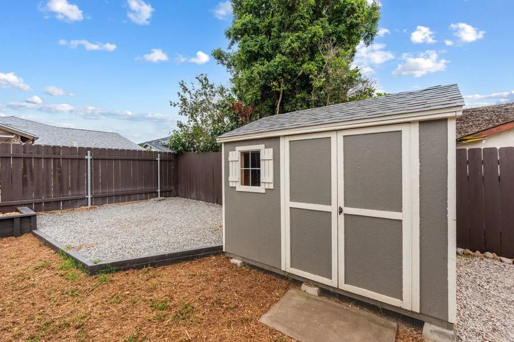 https://cdn.realtyfeed.com/cdn/127/306719027/d61688a868478b7b6ba263ceb1dfbd31.webp