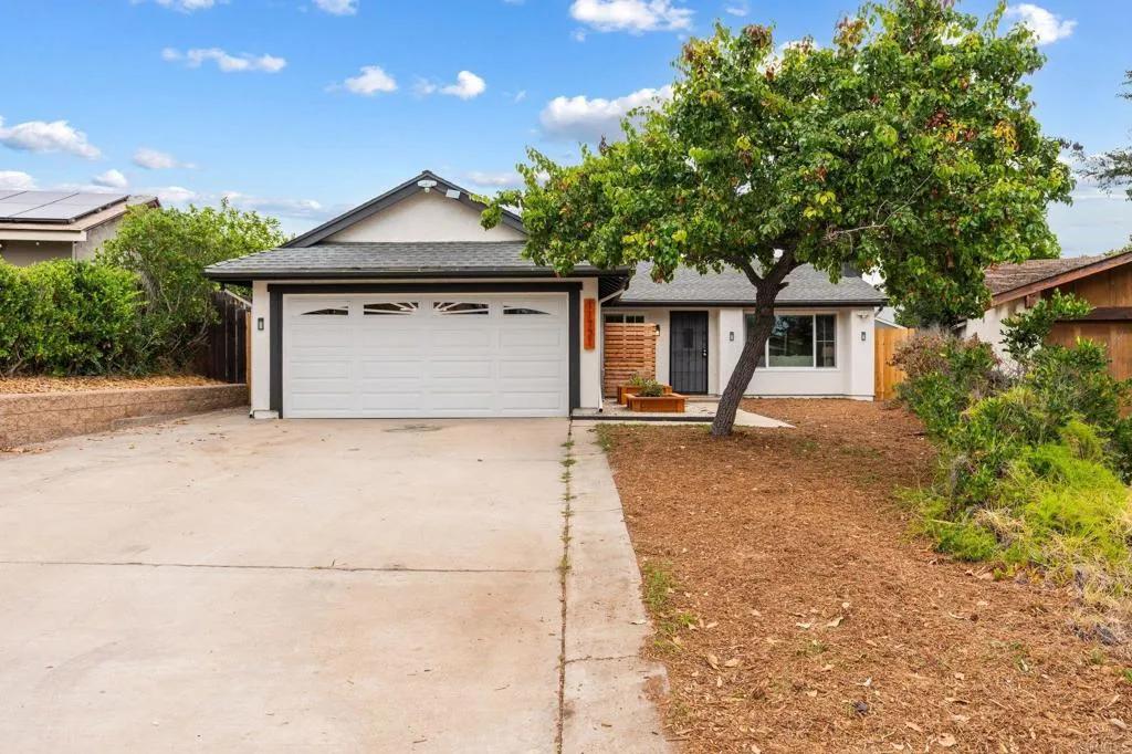 https://cdn.realtyfeed.com/cdn/127/306719027/ea33176eb479be47bd7c3848da169fed.webp