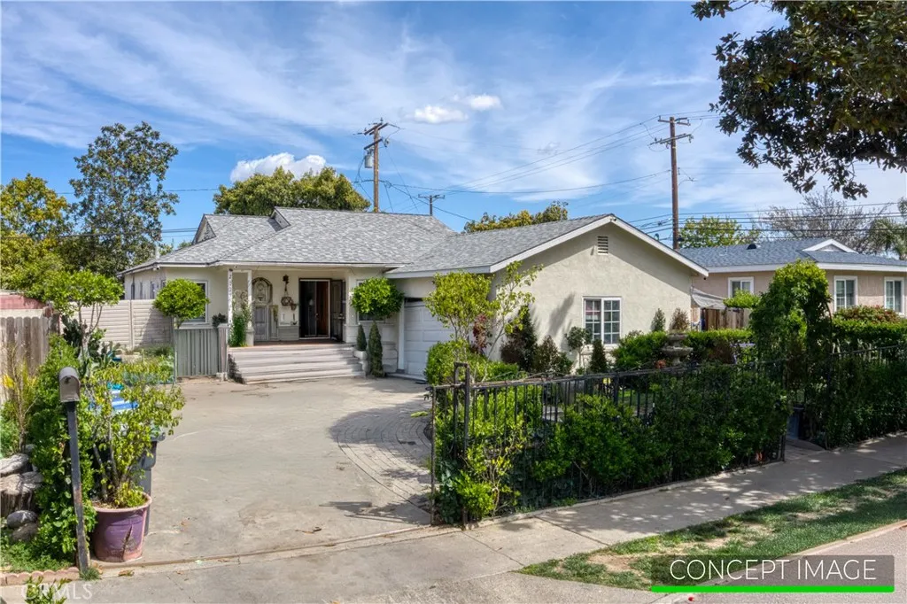 Santa Ana, CA 92703