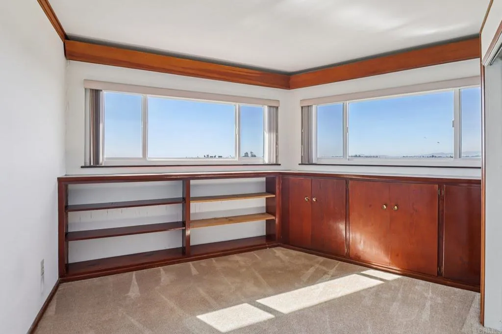 https://cdn.realtyfeed.com/cdn/127/306719047/c94cf6fdd15445b01662744c31dd3e85.webp