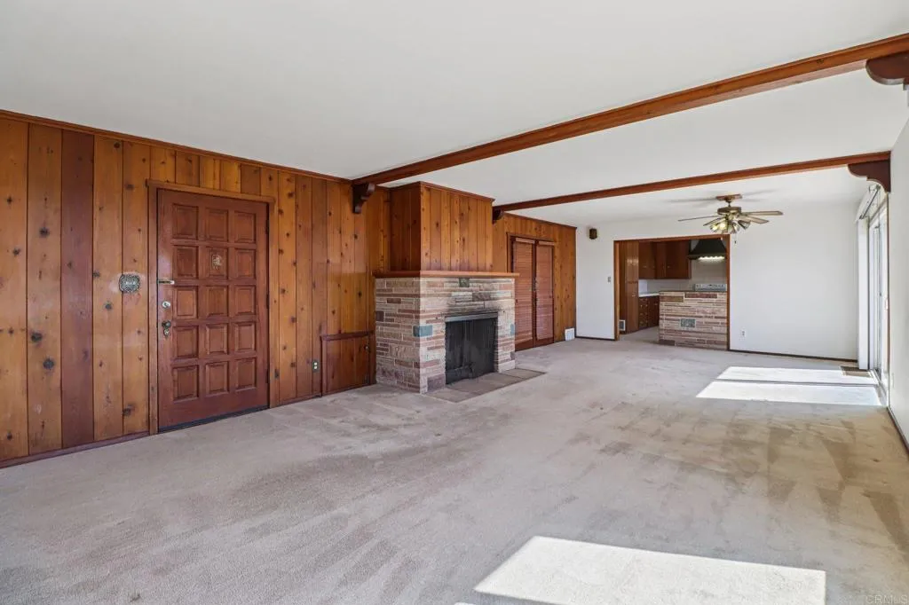 https://cdn.realtyfeed.com/cdn/127/306719047/f77b9ec01323140431babb2bed6586ca.webp