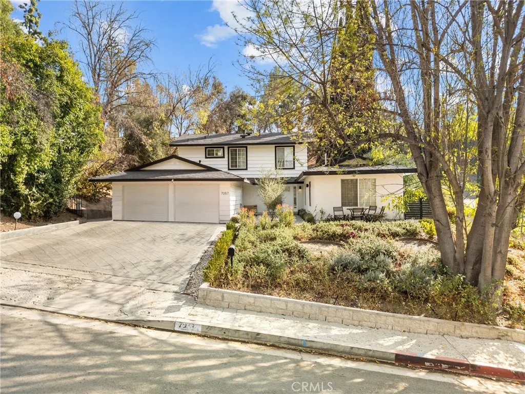 Woodland Hills, CA 91307
