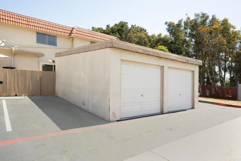 https://cdn.realtyfeed.com/cdn/127/306719082/0ef4f7d805691b52eaa34884554cfe6b.webp