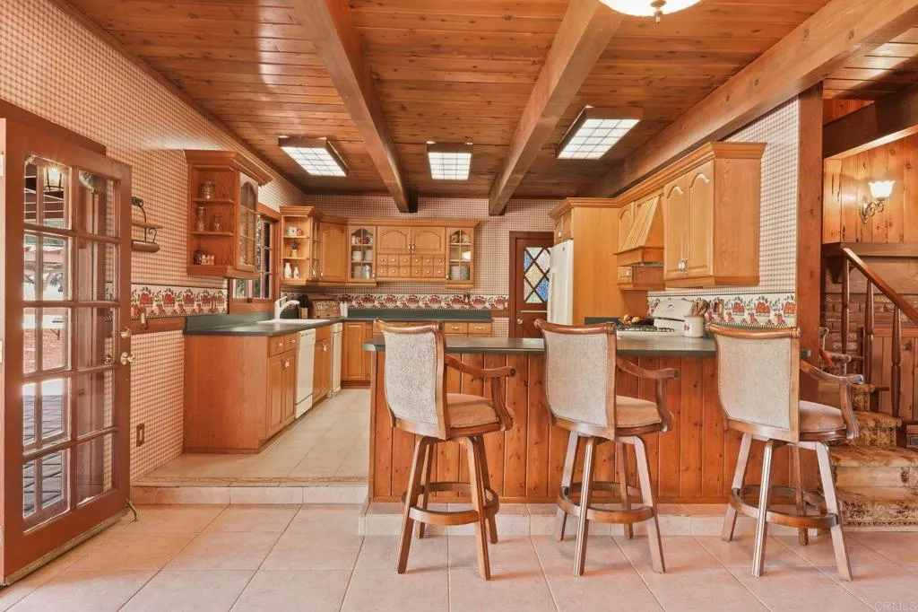 https://cdn.realtyfeed.com/cdn/127/306719083/05a6bbc2a8d9eac2ad0fecfbd1cc9812.webp