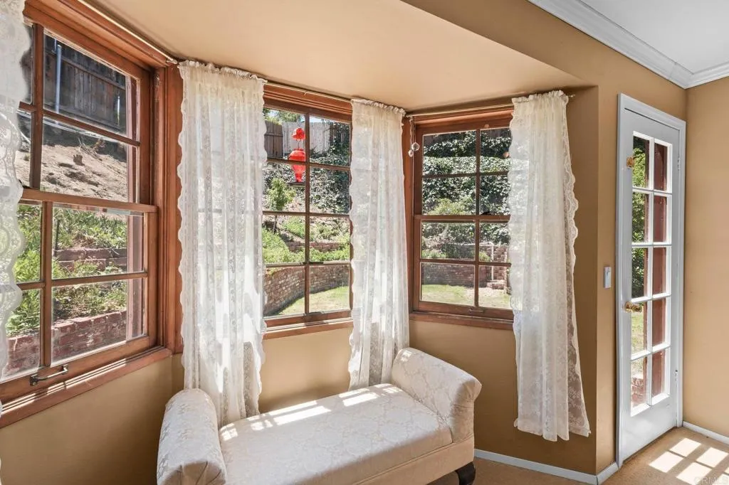 https://cdn.realtyfeed.com/cdn/127/306719083/519cacb59e1ed7778e2e7687c31b311c.webp