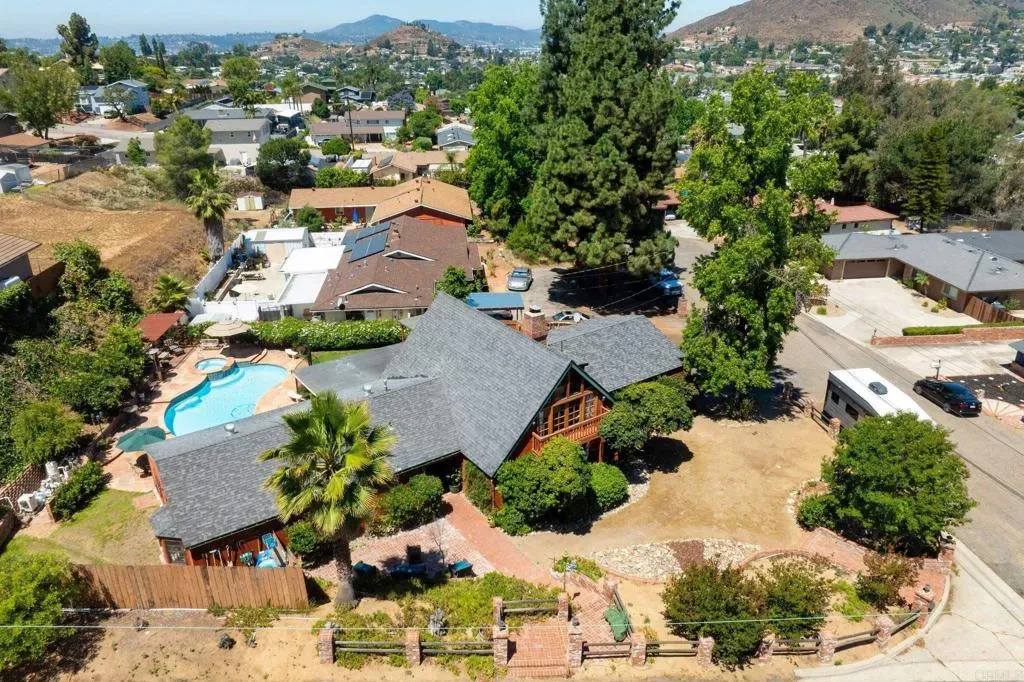 https://cdn.realtyfeed.com/cdn/127/306719083/99cb82108ab586bd34d782c1ba6f714b.webp