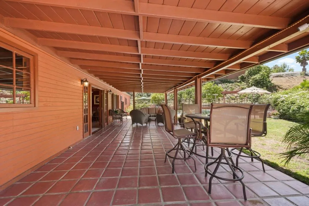 https://cdn.realtyfeed.com/cdn/127/306719083/a33fd2bd755e8c05be95481634a3d958.webp