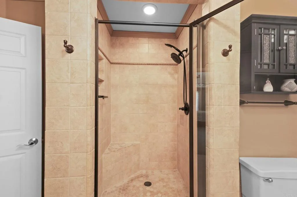 https://cdn.realtyfeed.com/cdn/127/306719083/f514c272e249244b01c6a6089a16df8b.webp