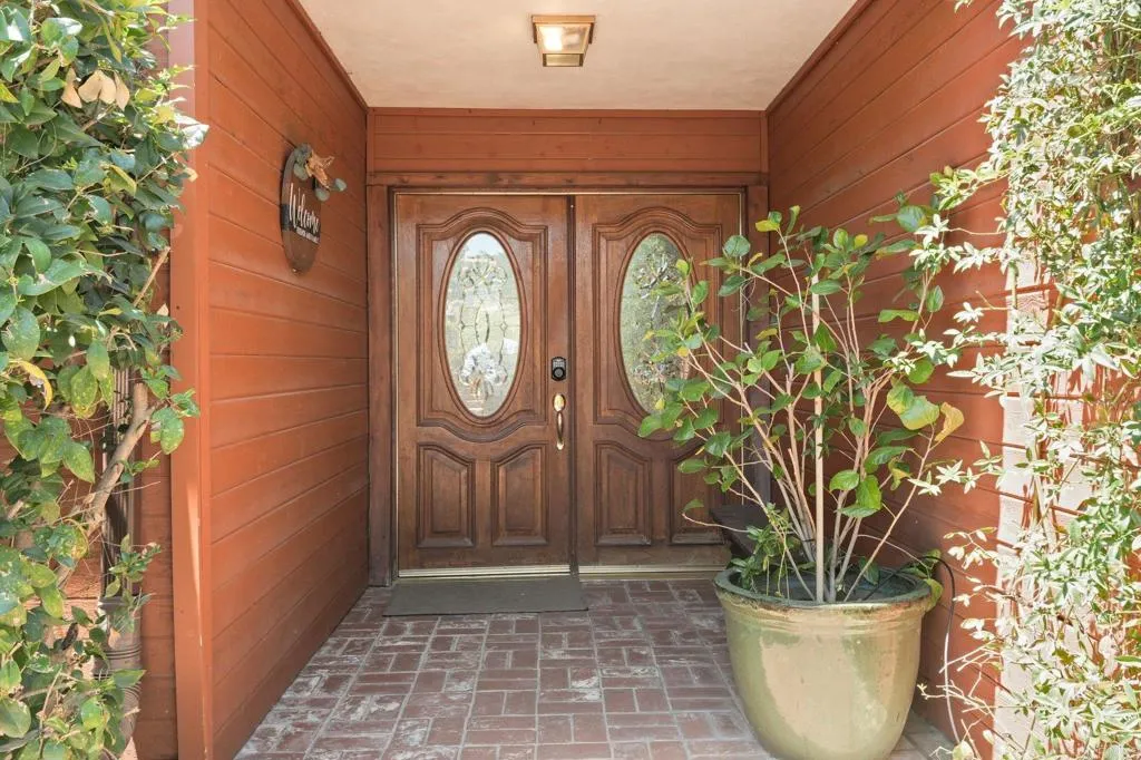 https://cdn.realtyfeed.com/cdn/127/306719083/f74db728033ca4562f363a2a0afeed7e.webp