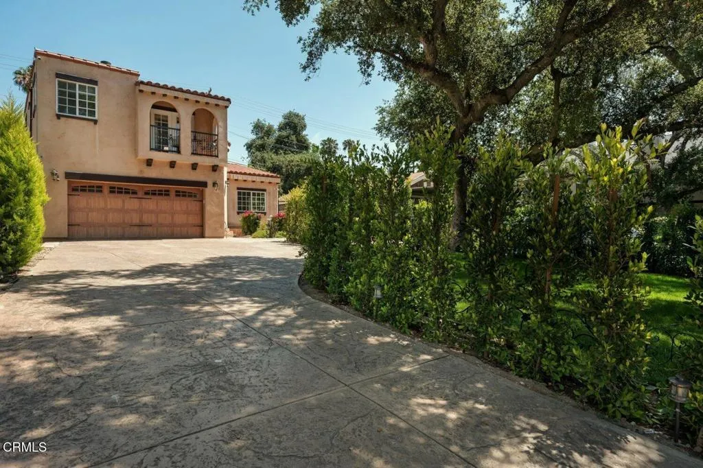 La Crescenta, CA 91214