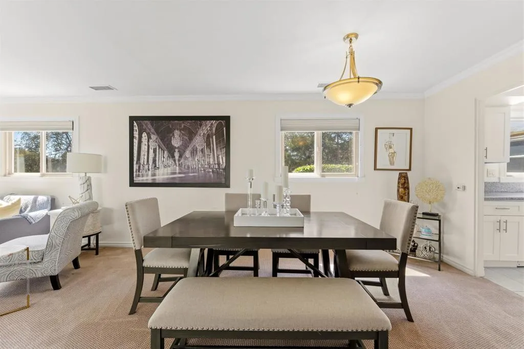 https://cdn.realtyfeed.com/cdn/127/306719090/4c4b80552b32ddd9bd78264a517168c5.webp