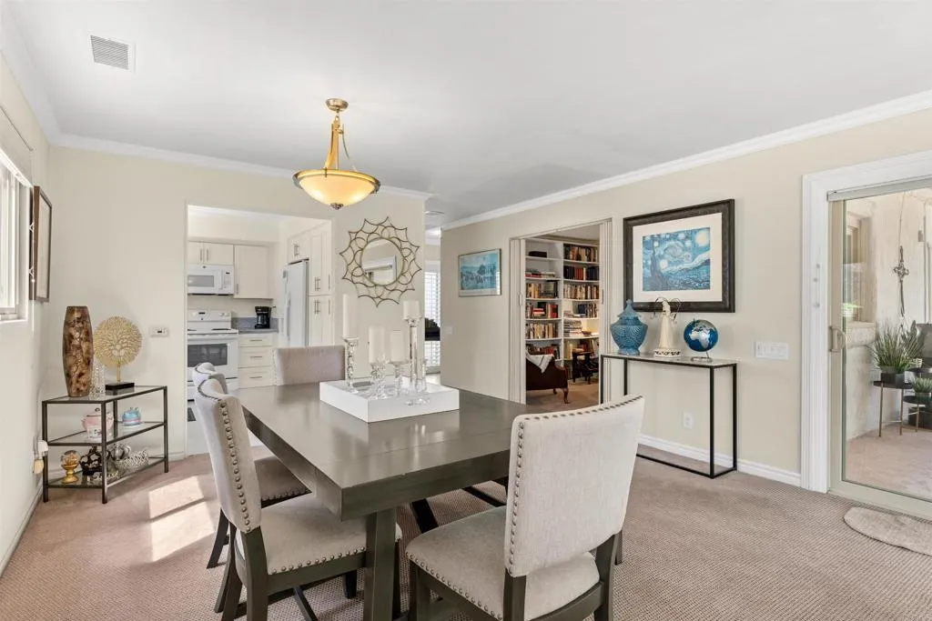 https://cdn.realtyfeed.com/cdn/127/306719090/a534147a548b7e4f17c96ddec30eec8e.webp