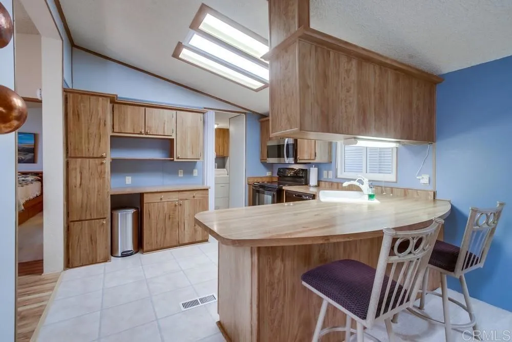 https://cdn.realtyfeed.com/cdn/127/306719111/4b486e593ca1b500b726b142be79b821.webp