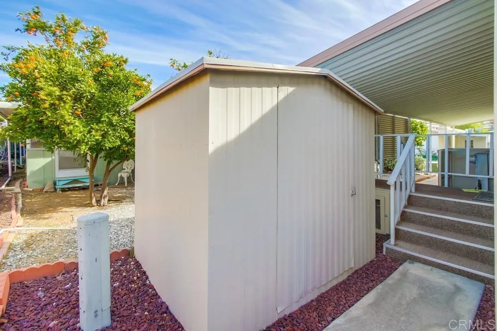 https://cdn.realtyfeed.com/cdn/127/306719111/4cc70f55c28040b718a883451f48c7e8.webp