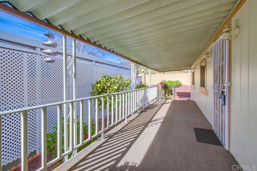 https://cdn.realtyfeed.com/cdn/127/306719111/e9bb10f530ff2e0c14f0ae8ede7a86f8.webp