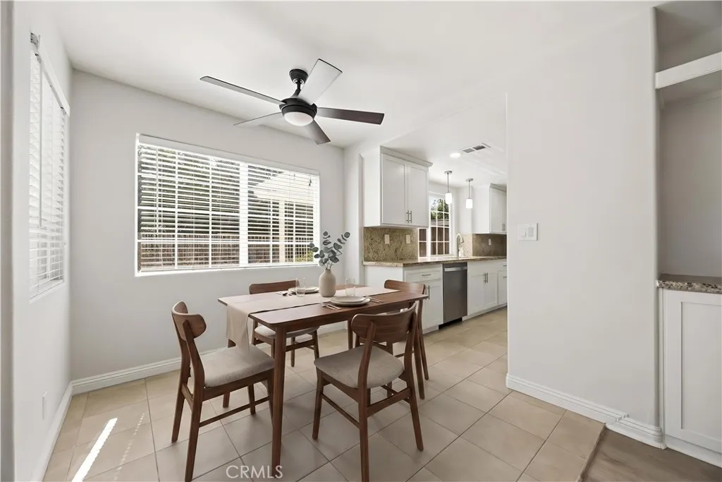 https://cdn.realtyfeed.com/cdn/127/306719191/1219f0f57ecf0b43aa81d0e6fdd31555.webp