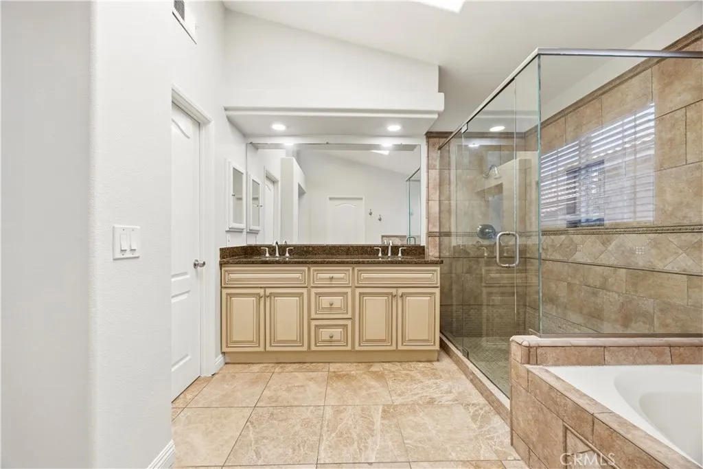 https://cdn.realtyfeed.com/cdn/127/306719191/b8e018f86e56035a2dbb6ac3c7e777f4.webp