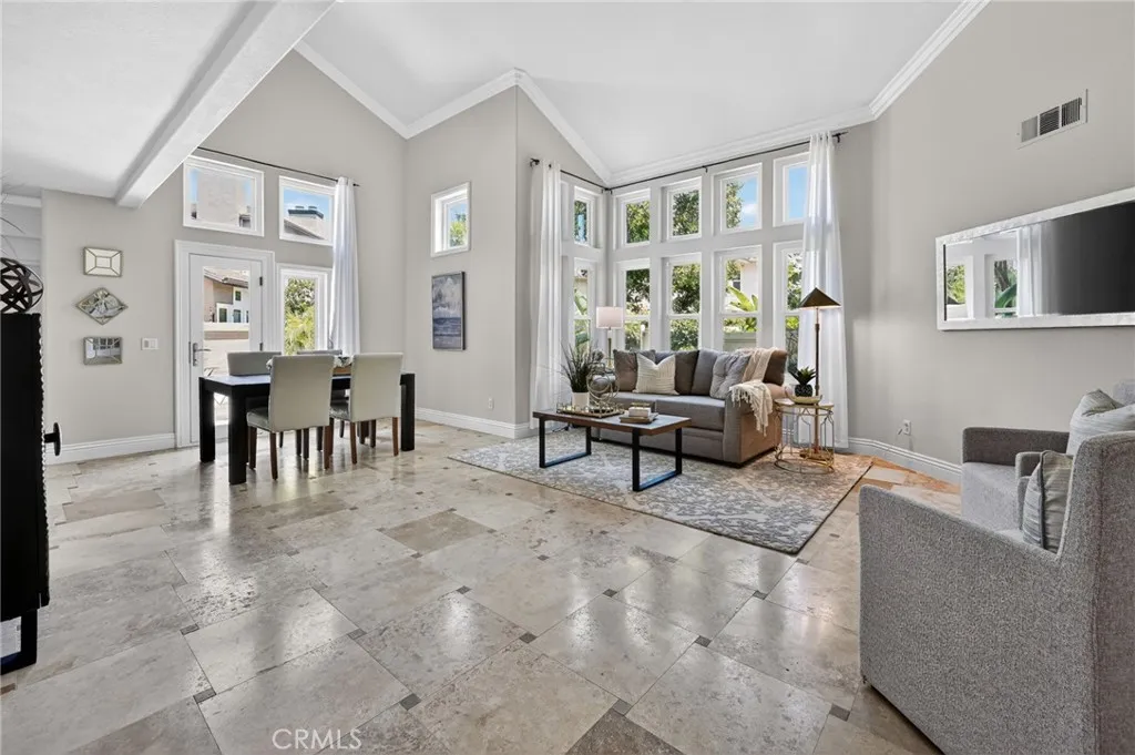 38 Cameray Heights