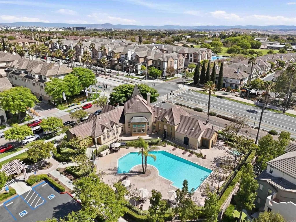 https://cdn.realtyfeed.com/cdn/127/306719196/08cba827df21f2c251b82eafcfefa6a5.webp