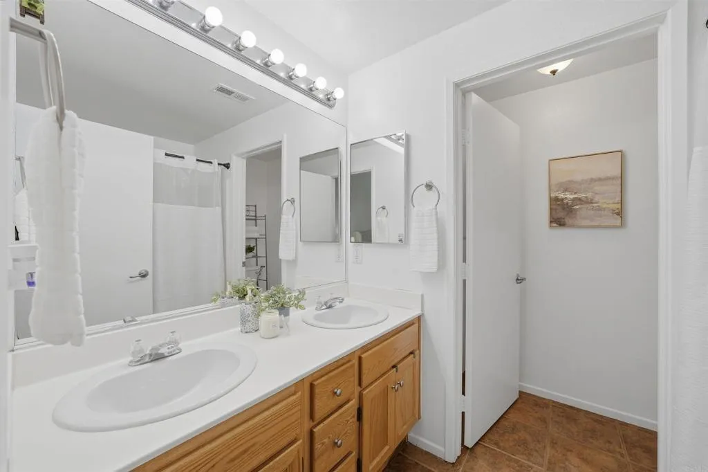 https://cdn.realtyfeed.com/cdn/127/306719196/768079f37a530c27c991295adea06cc1.webp