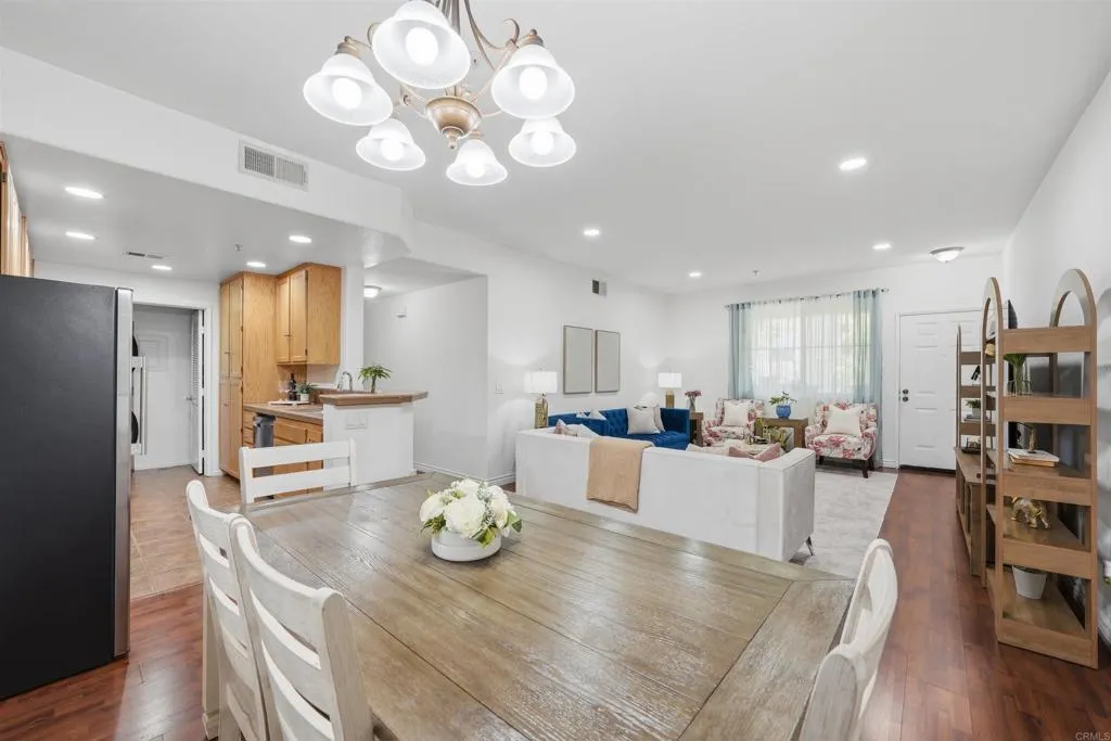 https://cdn.realtyfeed.com/cdn/127/306719196/d484fd45edef6cfe5e9d1947ee76a341.webp
