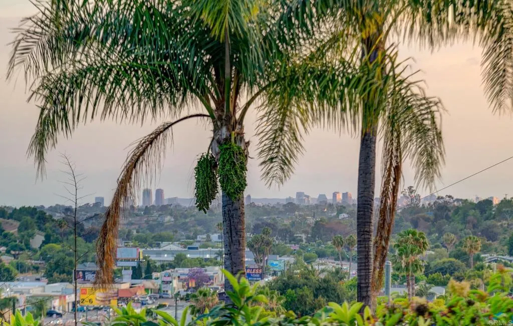 https://cdn.realtyfeed.com/cdn/127/306719200/3fe9cb2a74c93fd79b30dfda307d922b.webp