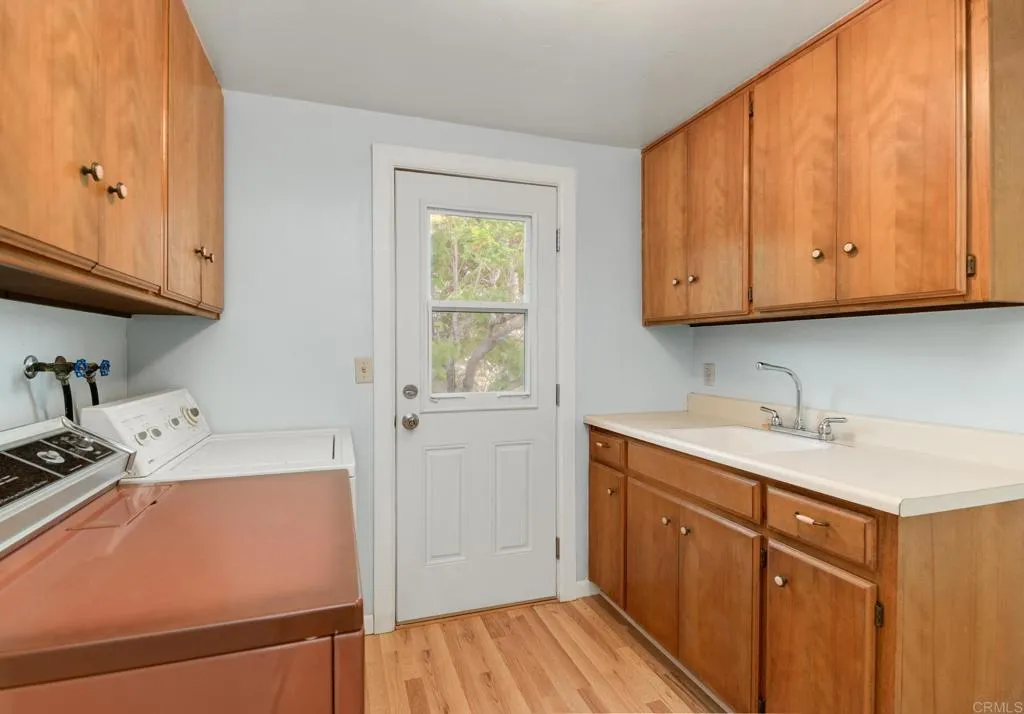 https://cdn.realtyfeed.com/cdn/127/306719200/84b9398c5257f9adf9b8b2752f03d9b6.webp