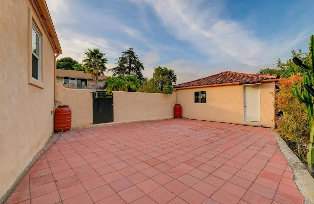 https://cdn.realtyfeed.com/cdn/127/306719200/dbd70bdaffe516414eb0cf54996a0fa1.webp