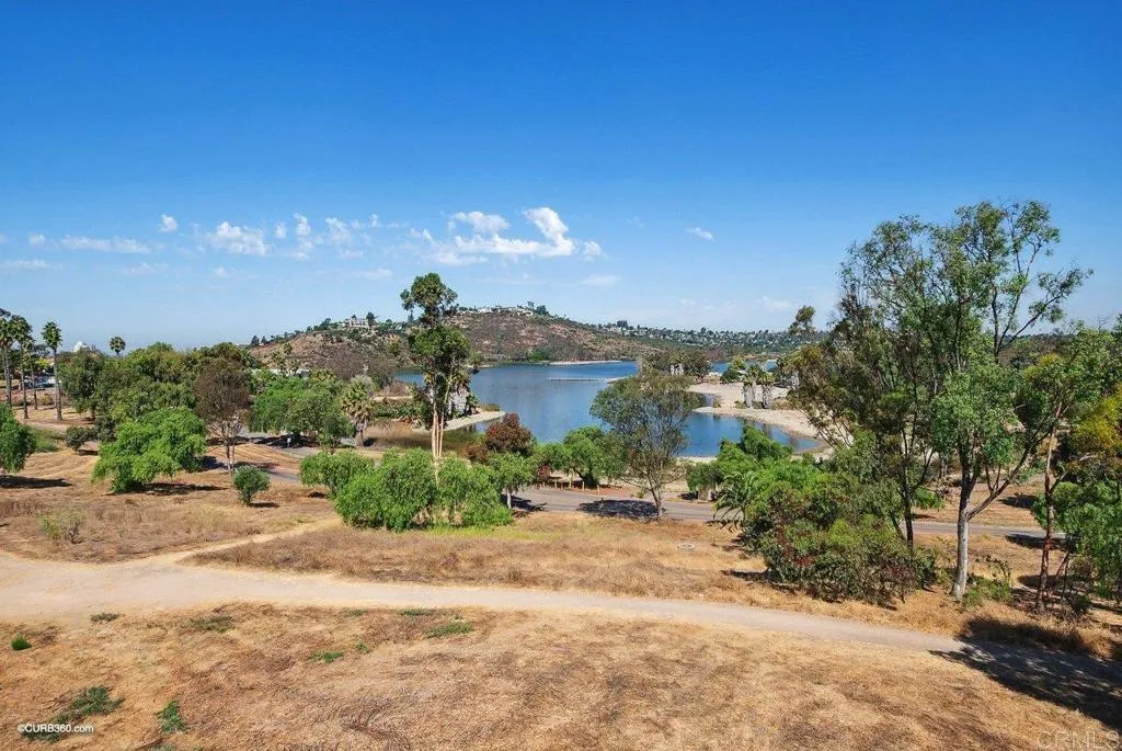 https://cdn.realtyfeed.com/cdn/127/306719208/0ed78b6f2ba1b95bb98d7bb24e65950c.webp