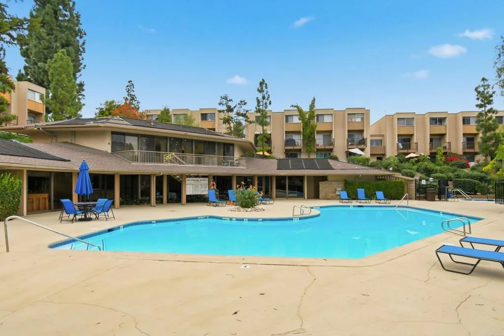 https://cdn.realtyfeed.com/cdn/127/306719208/16ae22d99dd2ce3b357b7c7b7053b0ad.webp