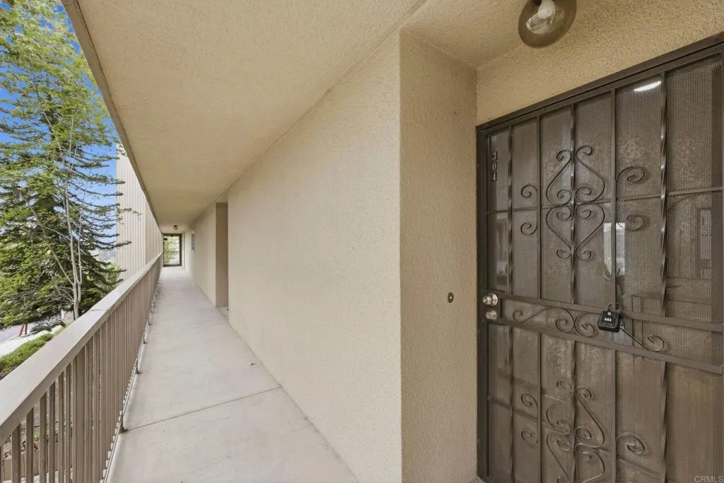 https://cdn.realtyfeed.com/cdn/127/306719208/947b009659fbb02d0355811f4fc1e527.webp