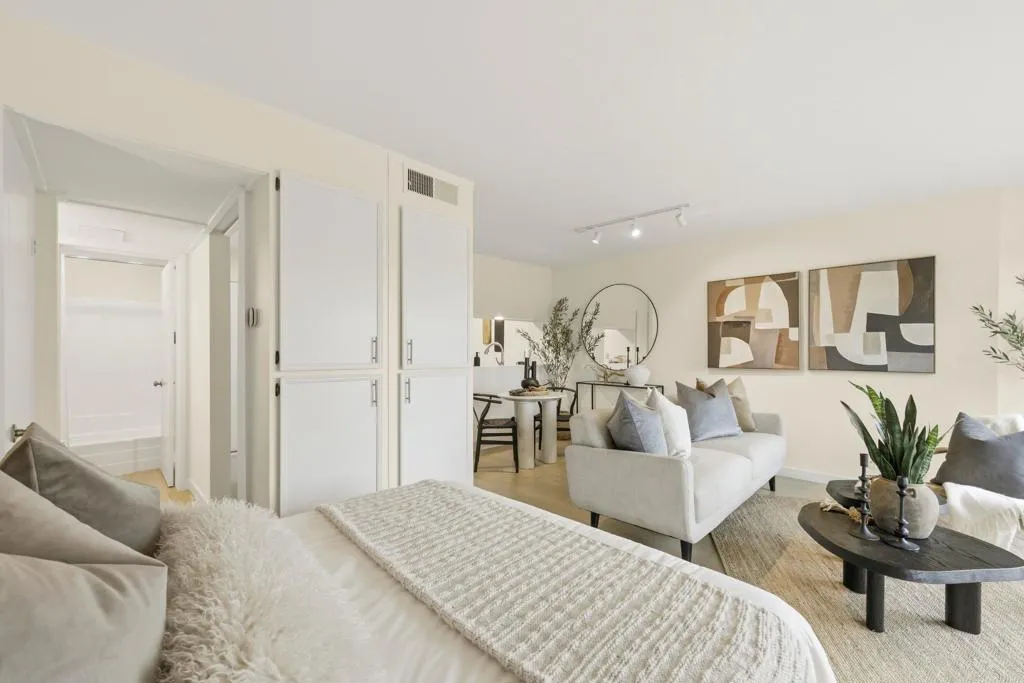 https://cdn.realtyfeed.com/cdn/127/306719208/9b9cdce64b795a57373ec07a8f4d6c6b.webp