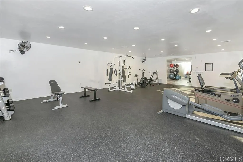https://cdn.realtyfeed.com/cdn/127/306719208/a14415cdcda994568227b234e6cfcd9c.webp