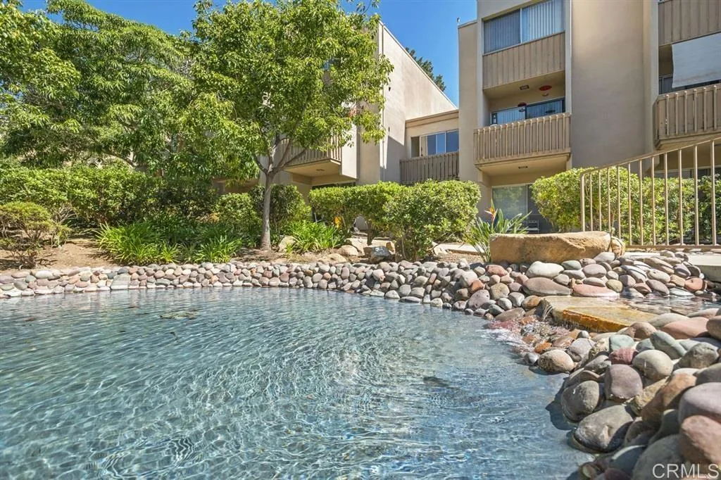 https://cdn.realtyfeed.com/cdn/127/306719208/a53c05aaa484fa4c507192e766273e6f.webp