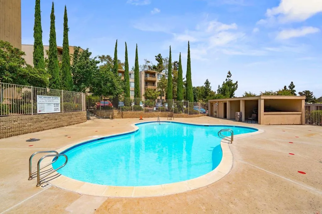 https://cdn.realtyfeed.com/cdn/127/306719208/aeaaf34fa854d5c1109c1c80f6c56eb6.webp