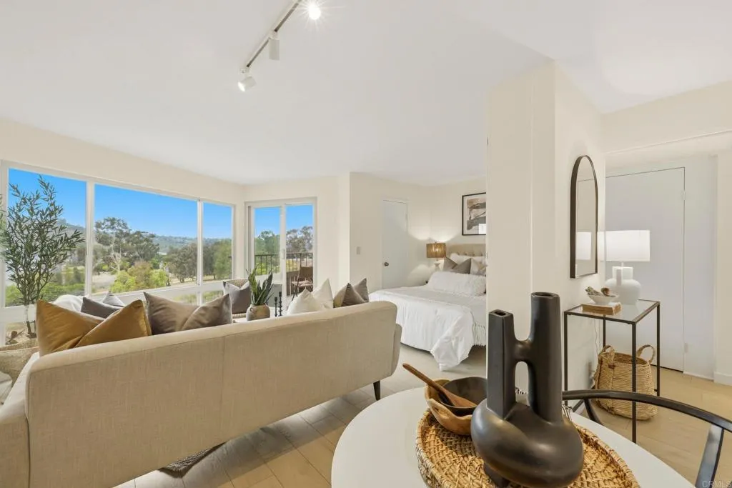 https://cdn.realtyfeed.com/cdn/127/306719208/ed69d7066c0b2f1d4f124aa260417069.webp