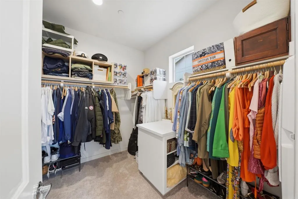 https://cdn.realtyfeed.com/cdn/127/306719234/2651f7ab324e28fcfee2d6e151aeed9a.webp