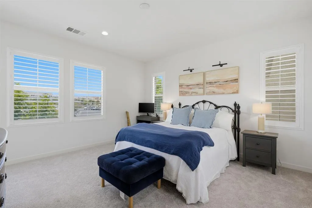https://cdn.realtyfeed.com/cdn/127/306719234/42b2946145661fc4c8cb67723ec10a17.webp