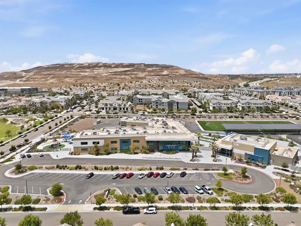 https://cdn.realtyfeed.com/cdn/127/306719234/ad5ea95f534ee7f272975601cb6e00dc.webp