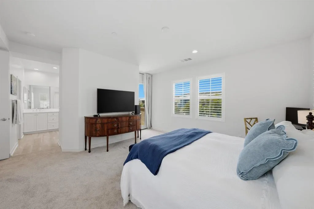 https://cdn.realtyfeed.com/cdn/127/306719234/b63d42b6cbb2615b222edb11d511b4c4.webp