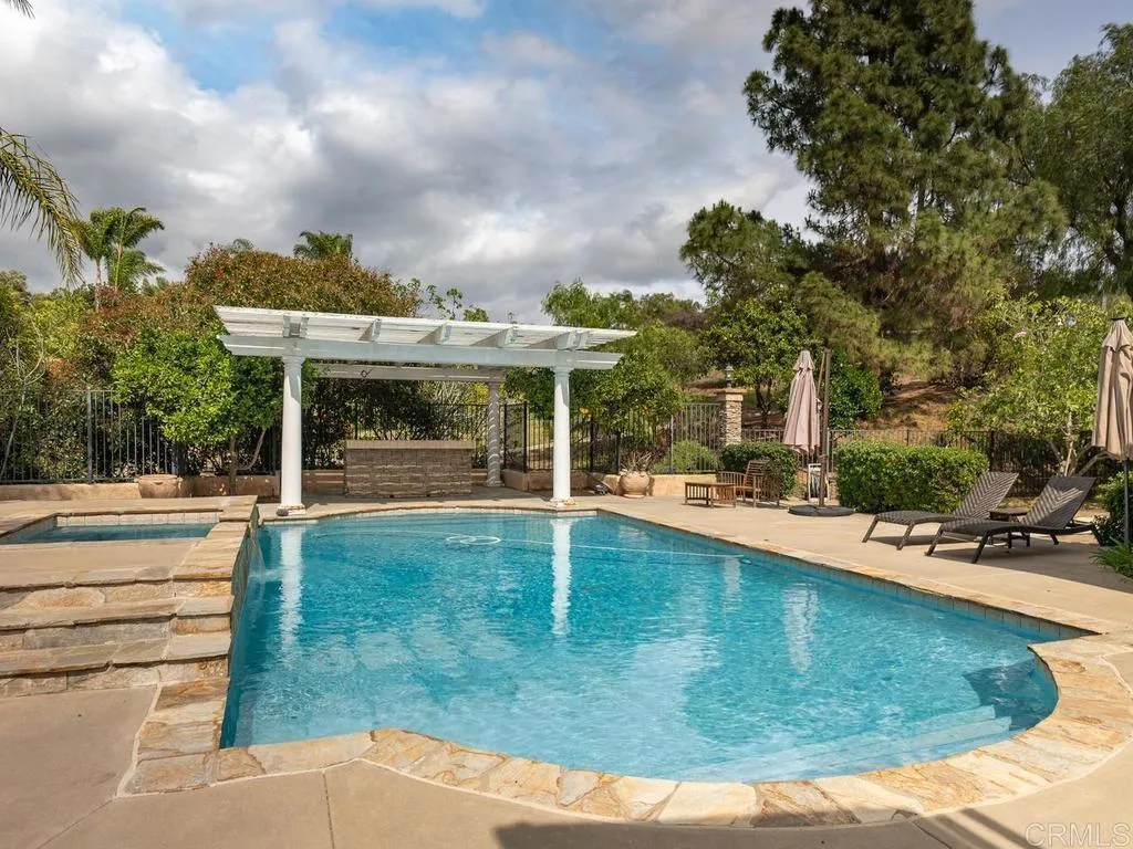 https://cdn.realtyfeed.com/cdn/127/306719237/4c88558c80c676f90408b66064dd5c8c.webp