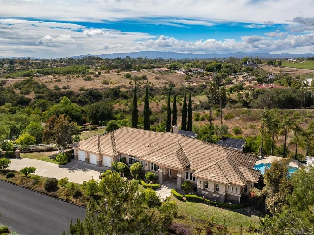 https://cdn.realtyfeed.com/cdn/127/306719237/7a9293c29e18990bcccefde38e53f90a.webp