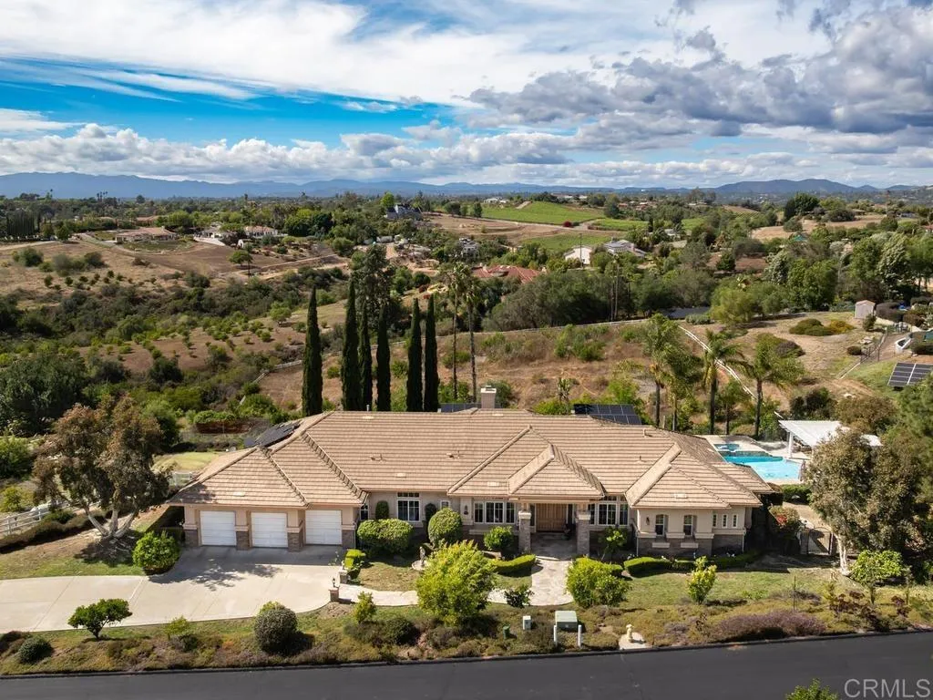 https://cdn.realtyfeed.com/cdn/127/306719237/875b383eb37433b6875641e30a9d9c70.webp