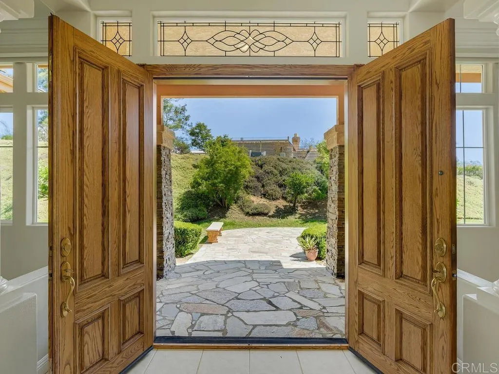 https://cdn.realtyfeed.com/cdn/127/306719237/8d4b2b978b7313061904f5a9ae5edb39.webp