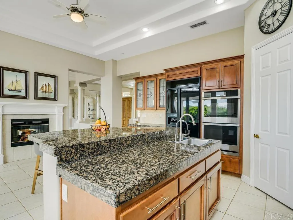https://cdn.realtyfeed.com/cdn/127/306719237/92420d7e1ef3f10d580563f2b261b251.webp