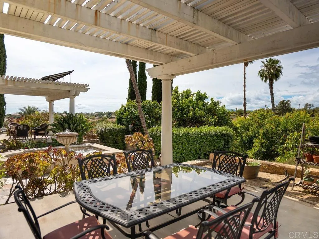 https://cdn.realtyfeed.com/cdn/127/306719237/957319763d913951be2b341ff485e6c6.webp