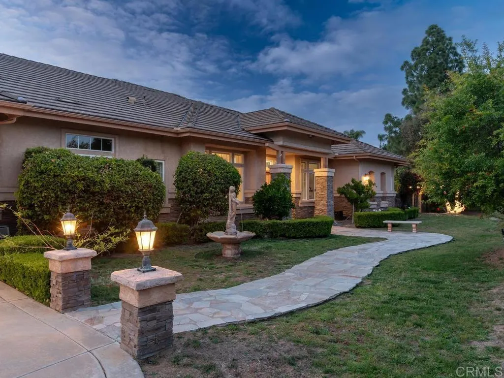 https://cdn.realtyfeed.com/cdn/127/306719237/9959ab28748bdac7e180eef8a0a94c9e.webp