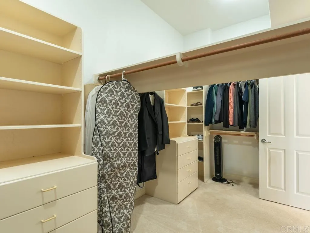 https://cdn.realtyfeed.com/cdn/127/306719237/b07376685892df0e711862c43121c0b1.webp